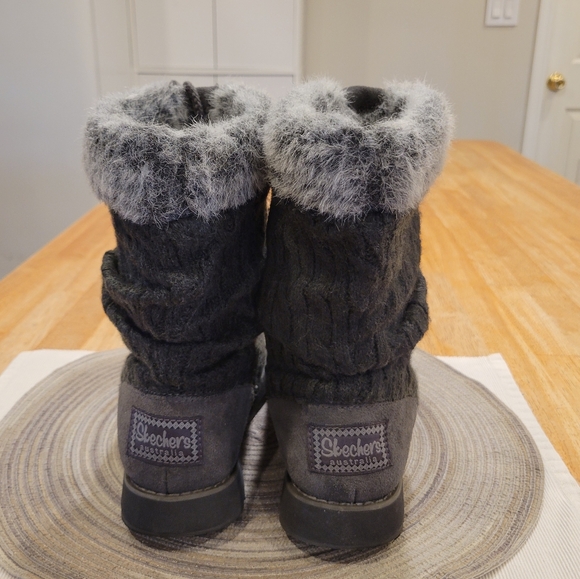 💠EUC~ SKECHERS KNIT SWEATER BOOTS - Picture 4 of 9